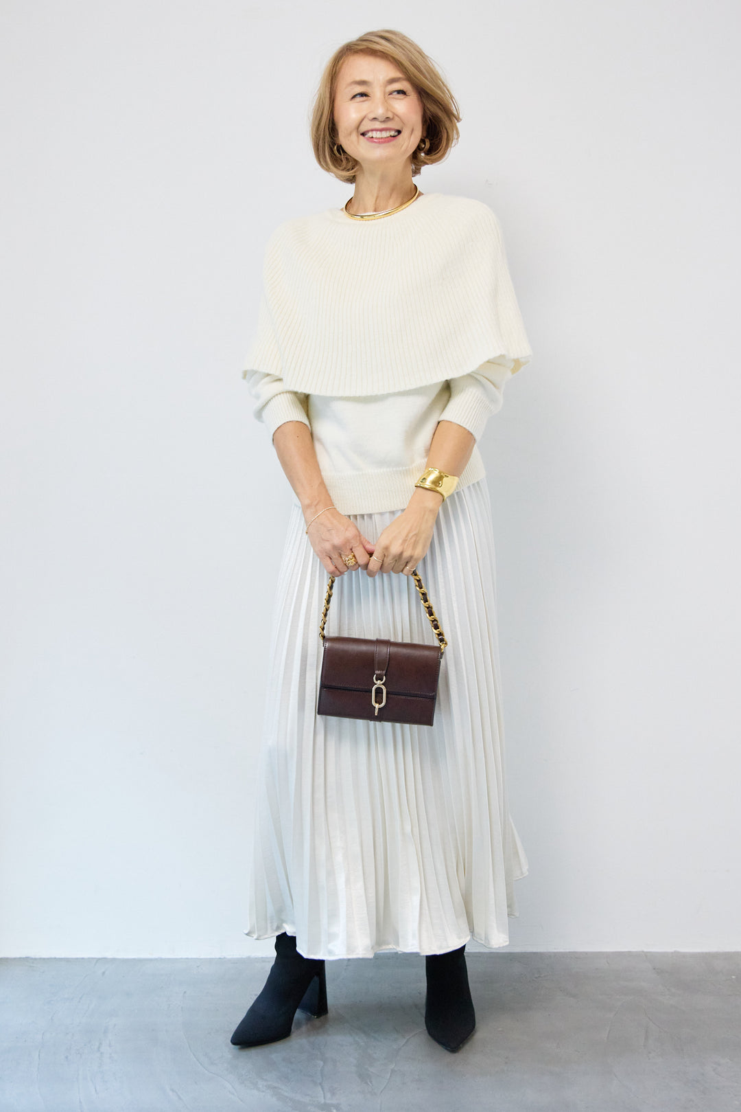 シャイニープリーツスカート