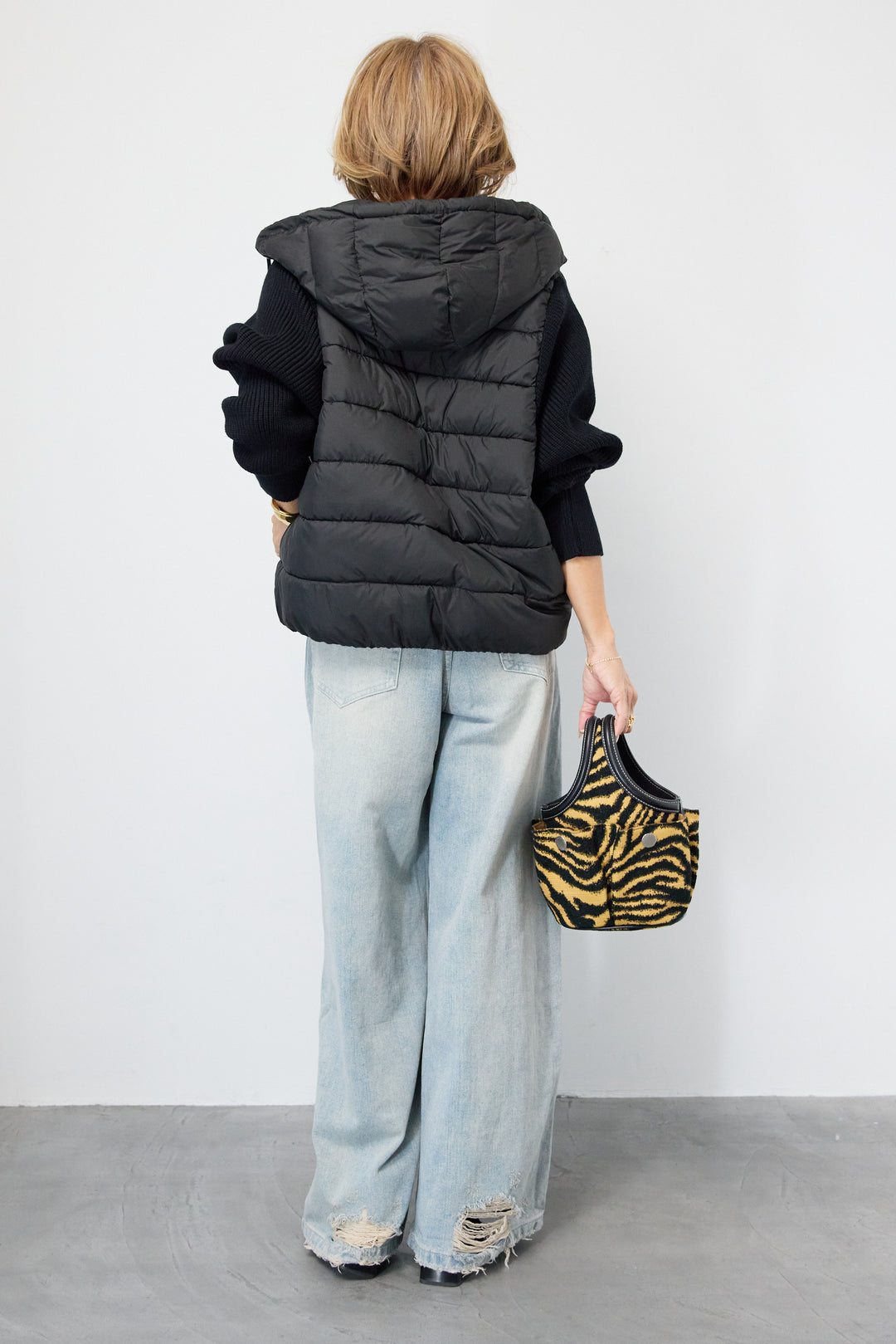 スリーブニットダウンジャケット