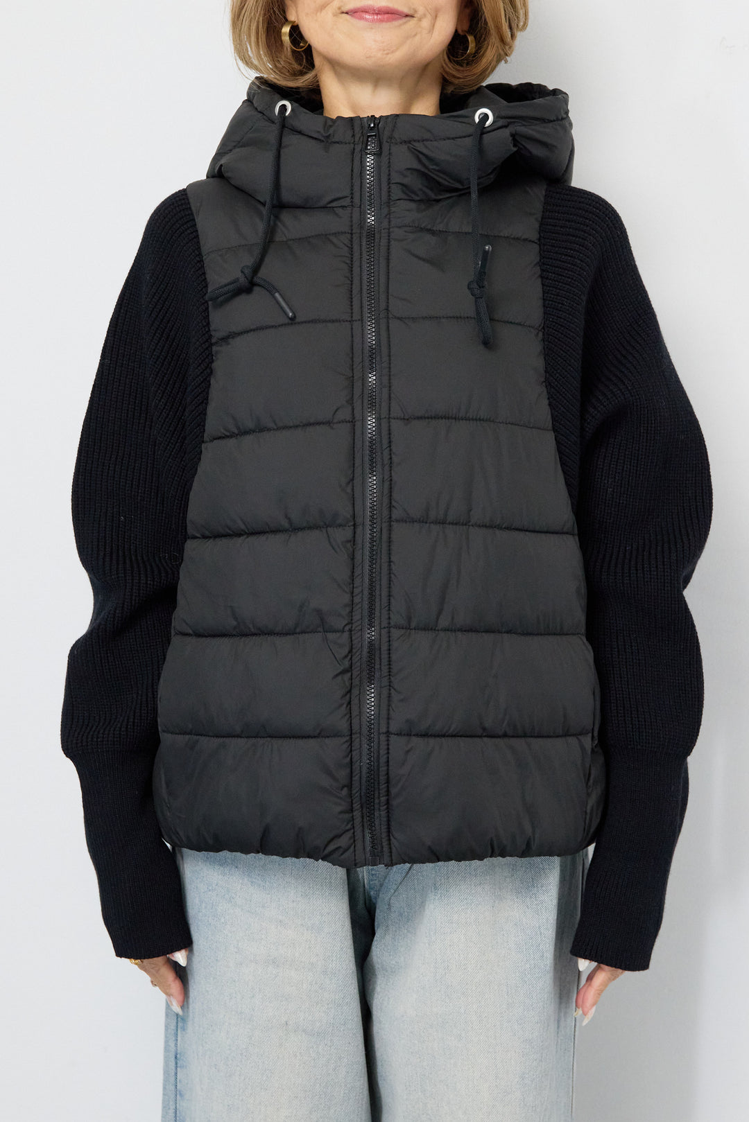 スリーブニットダウンジャケット