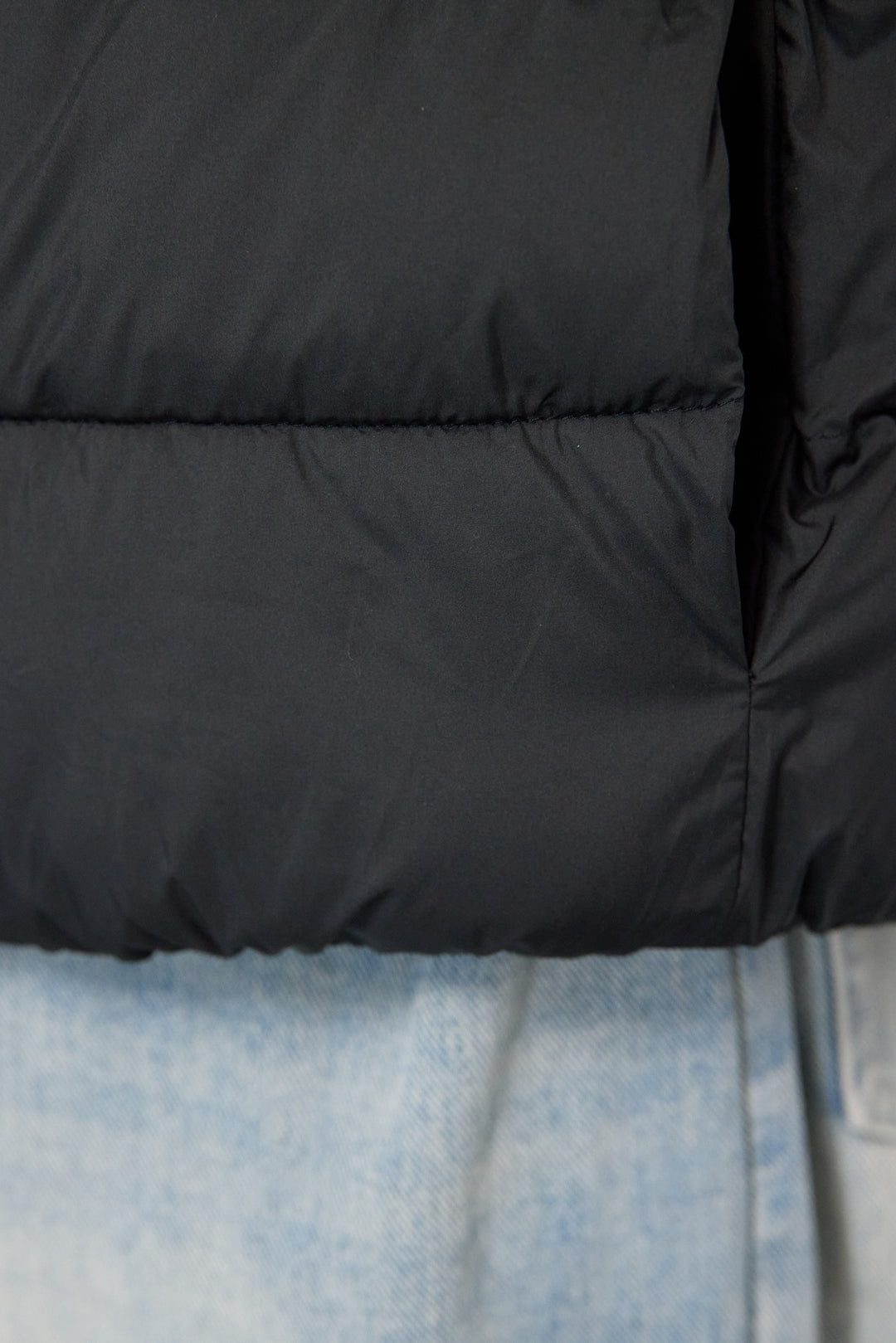 スリーブニットダウンジャケット