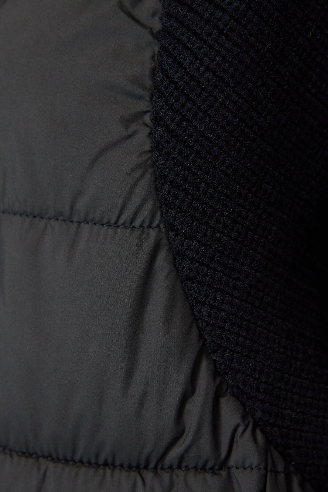 スリーブニットダウンジャケット