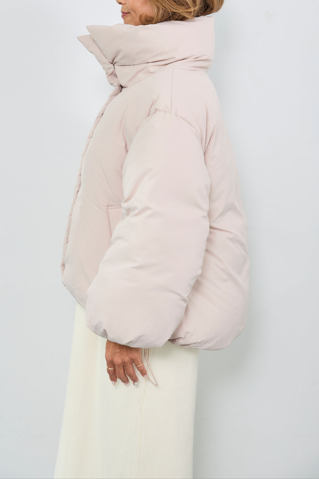 スタンドカラー中綿ショートブルゾン