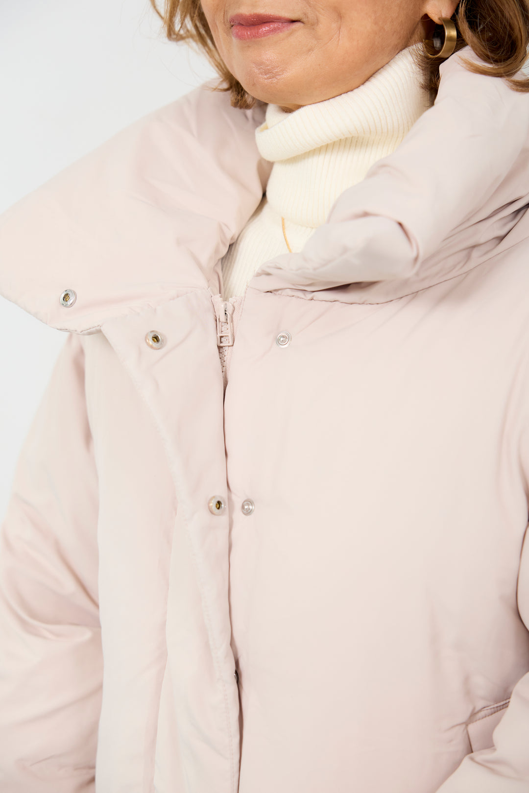 スタンドカラー中綿ショートブルゾン