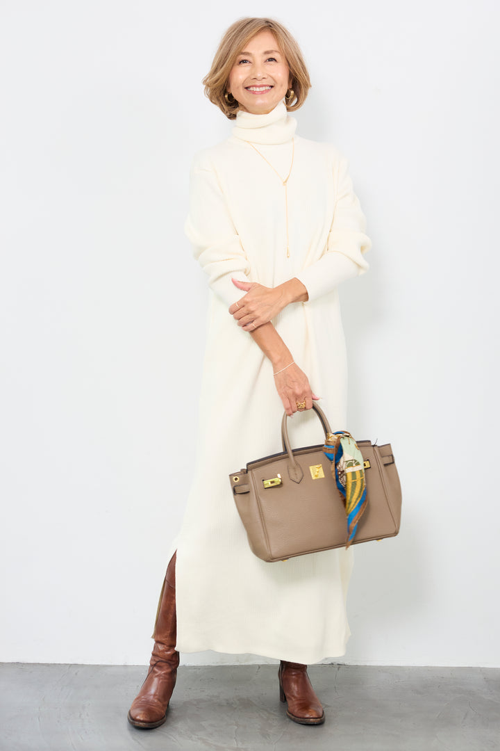 タートルネックリブニットワンピース