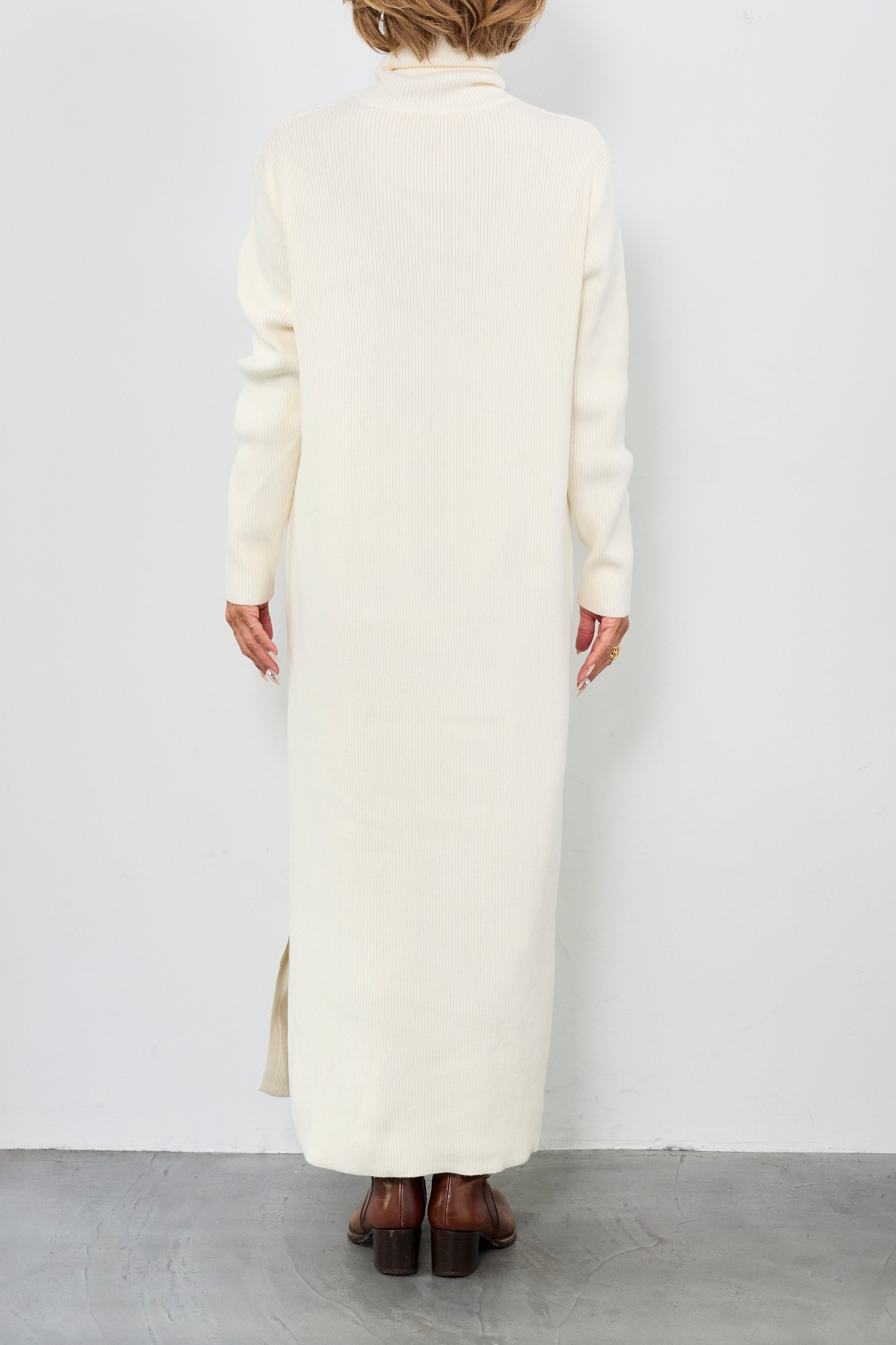 タートルネックリブニットワンピース – plusotoha