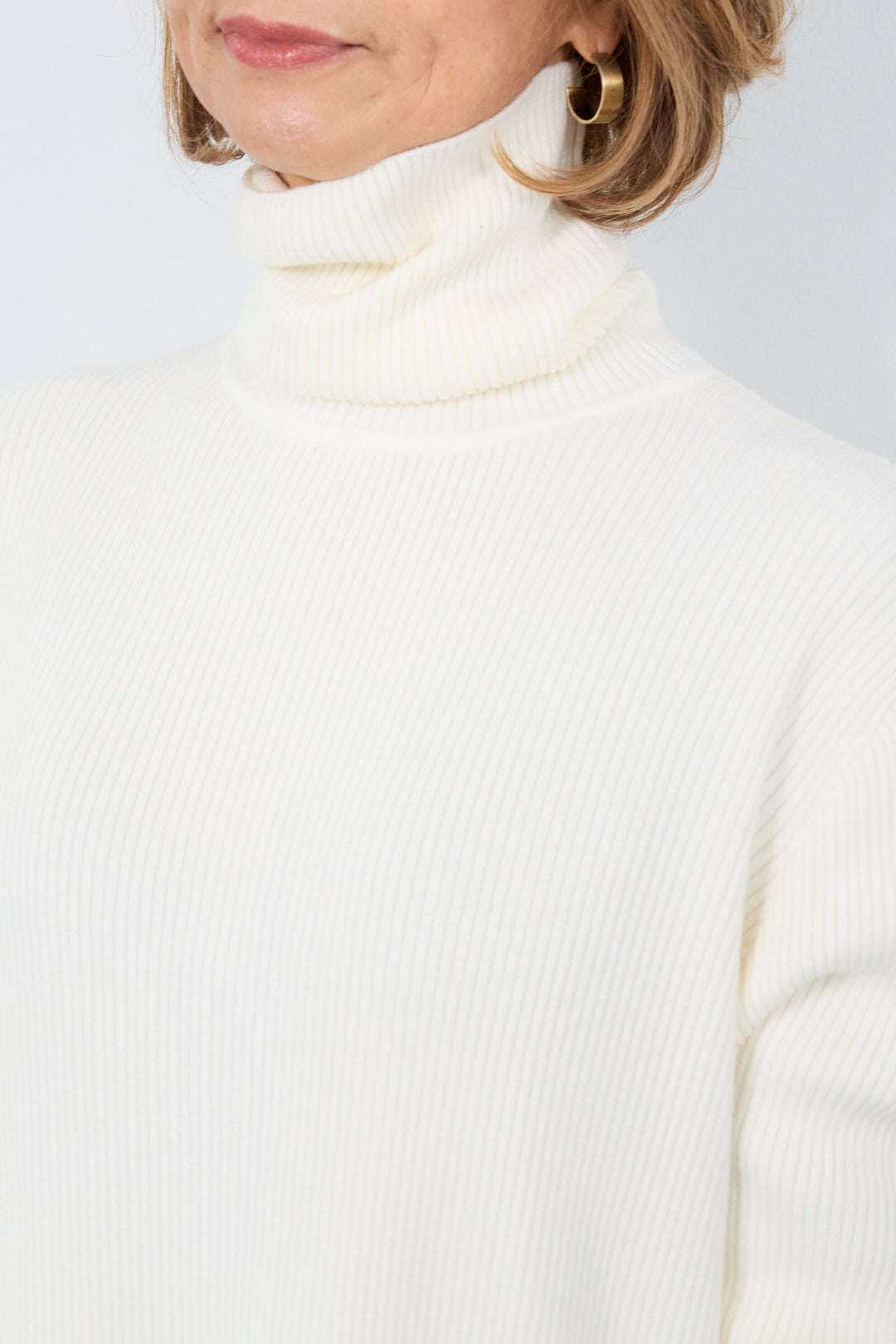 タートルネックリブニットワンピース