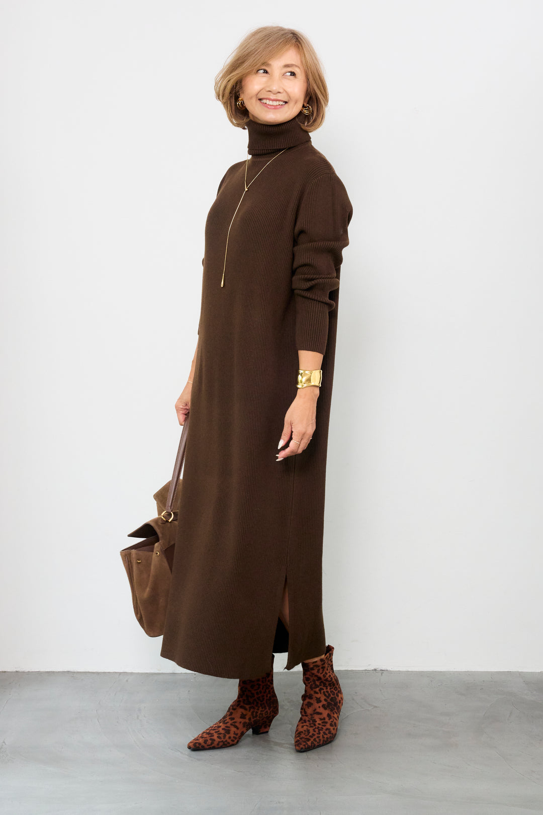 タートルネックリブニットワンピース