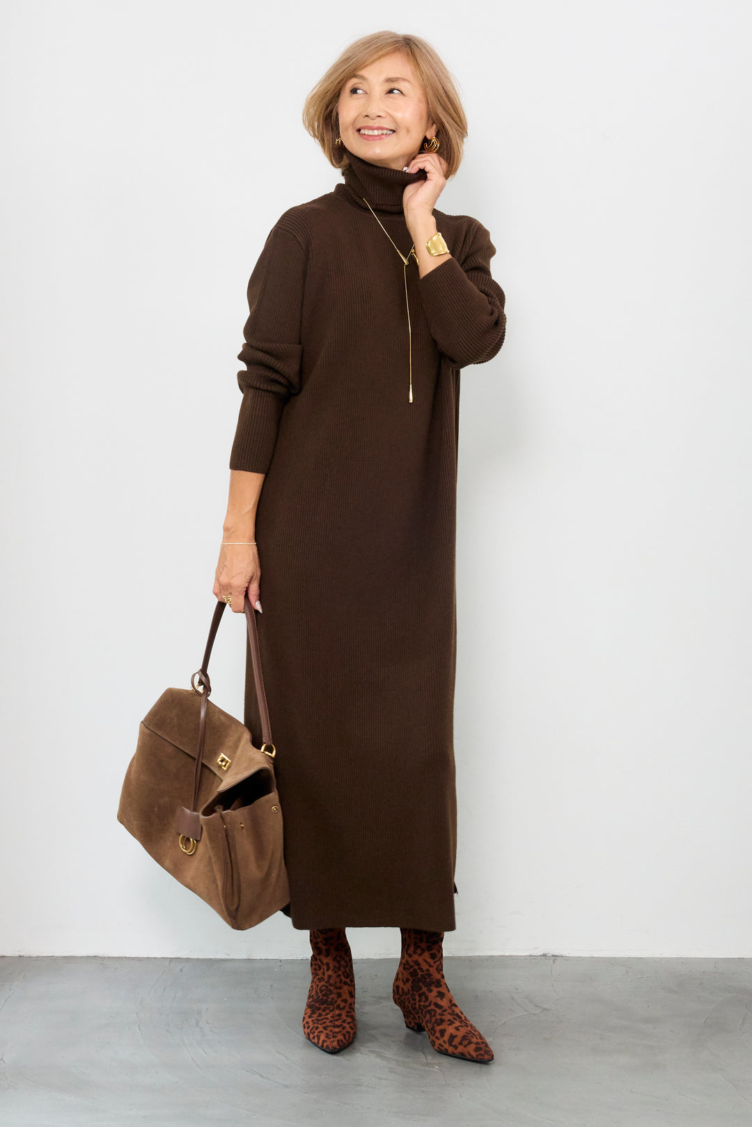 タートルネックリブニットワンピース