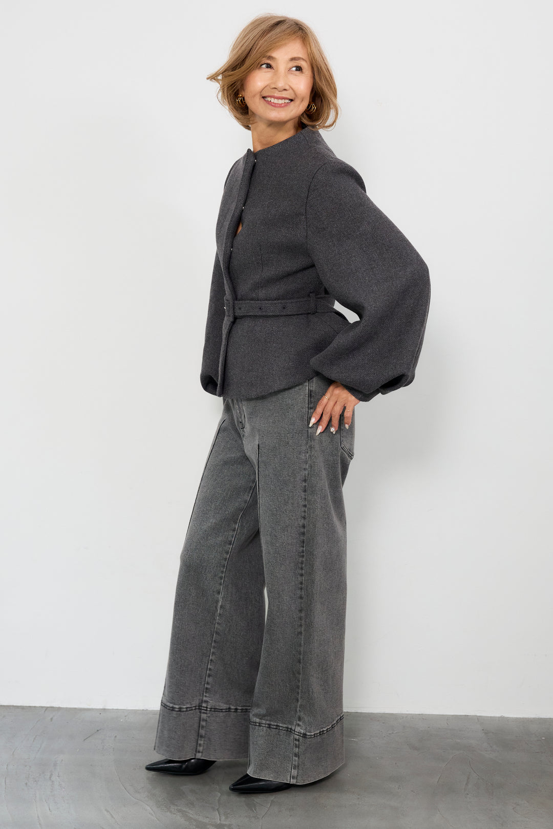 ペプラムシルエットウールジャケット