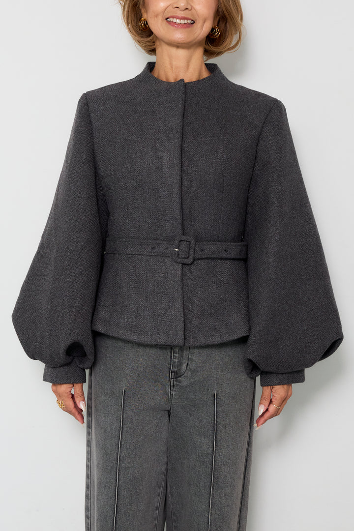 ペプラムシルエットウールジャケット