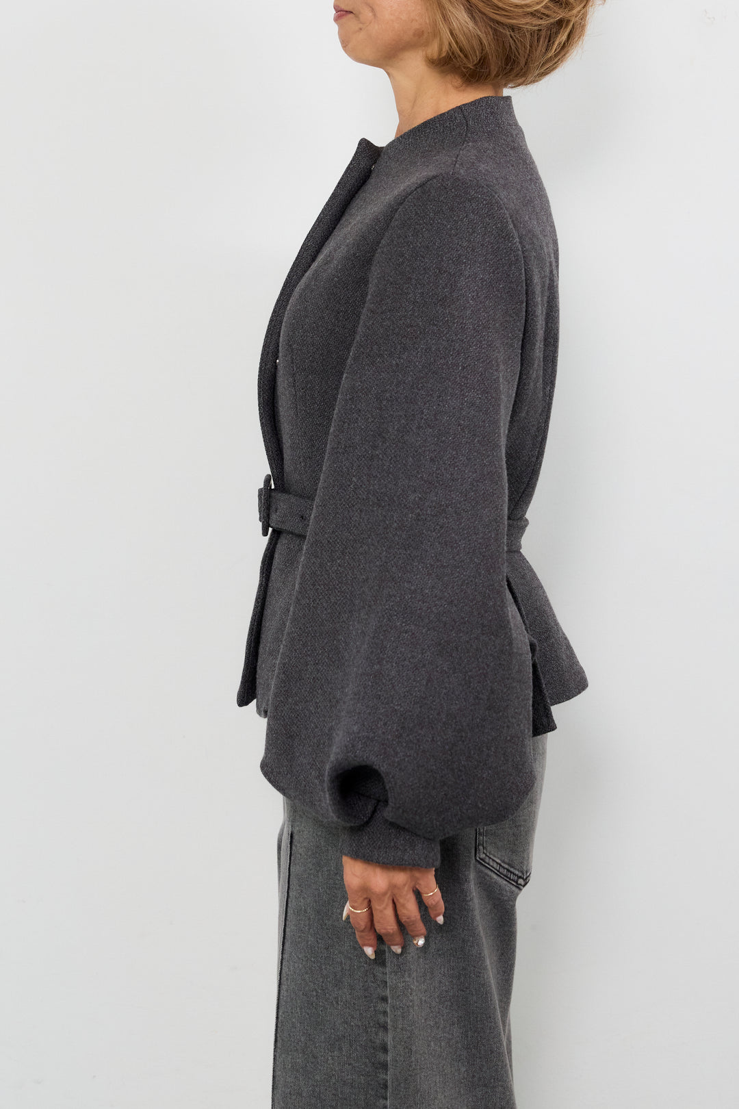 ペプラムシルエットウールジャケット