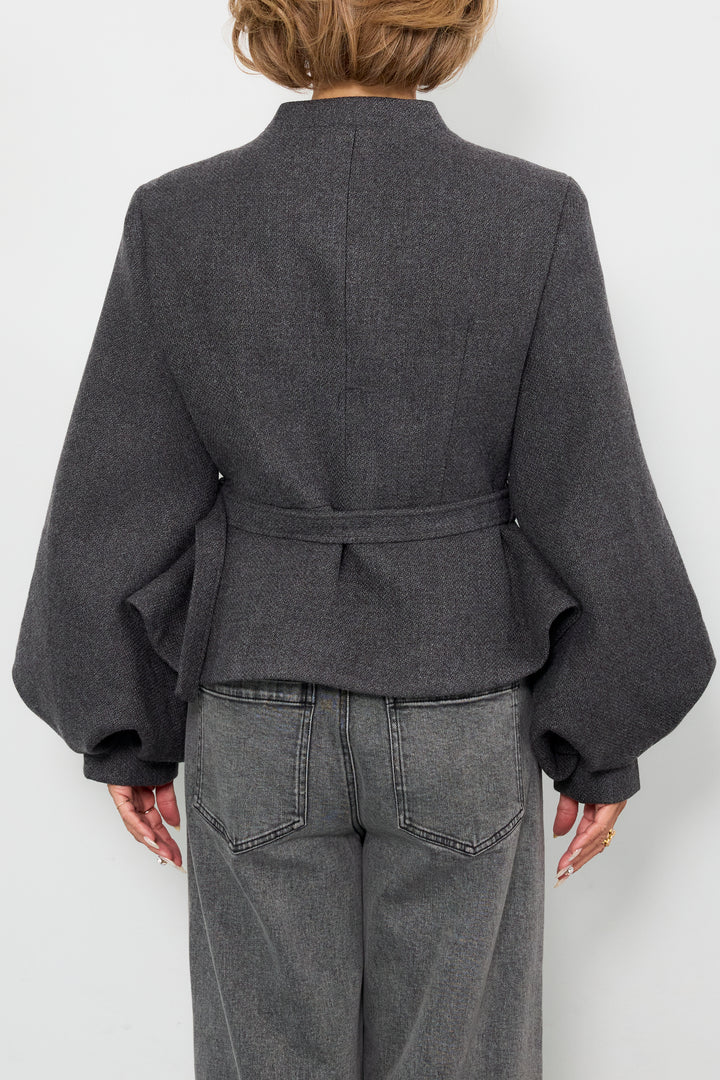 ペプラムシルエットウールジャケット