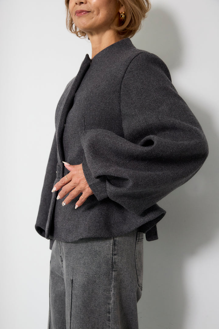 ペプラムシルエットウールジャケット