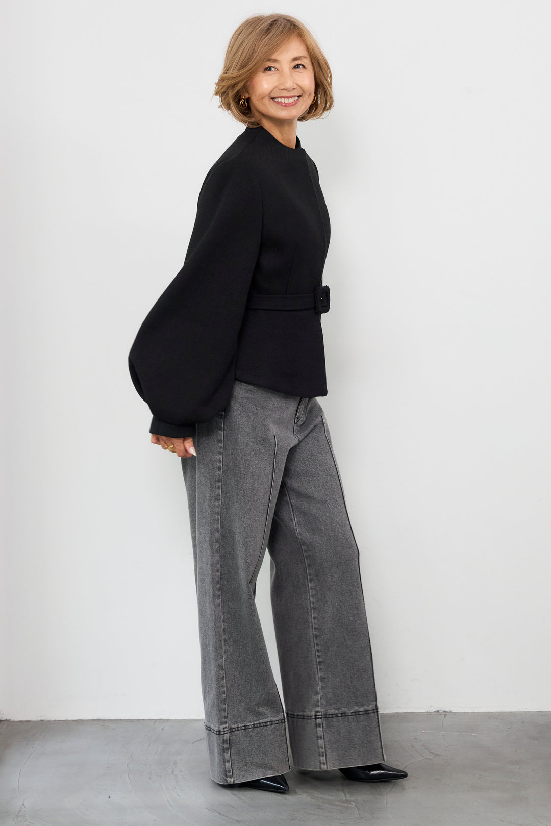 ペプラムシルエットウールジャケット