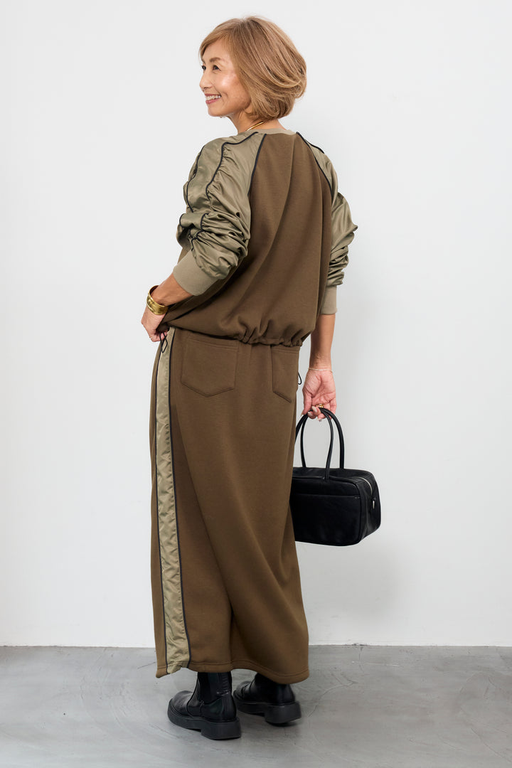 ボンバーヒート×タフタギャザープルオーバー