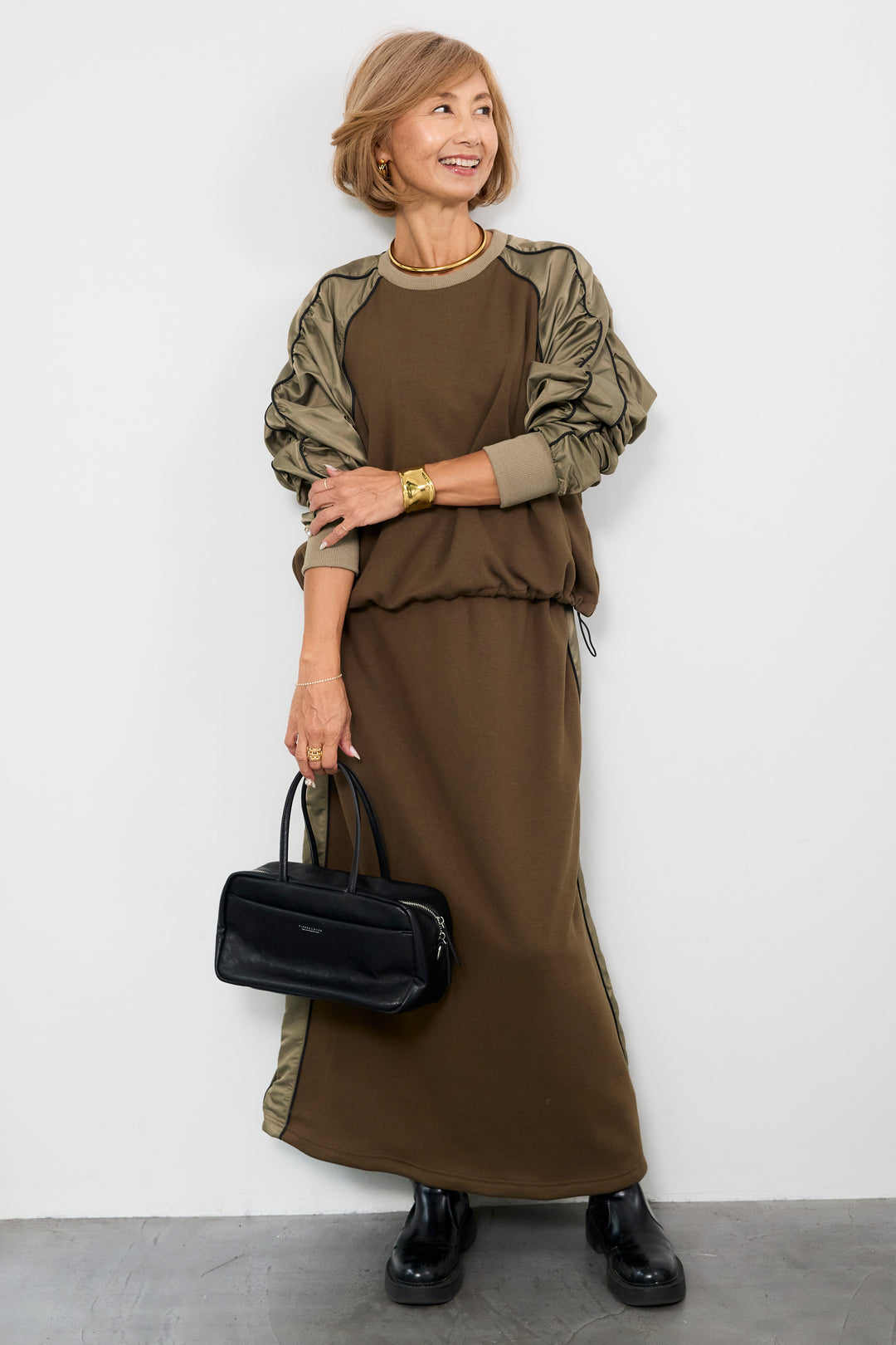 ボンバーヒート×タフタギャザープルオーバー