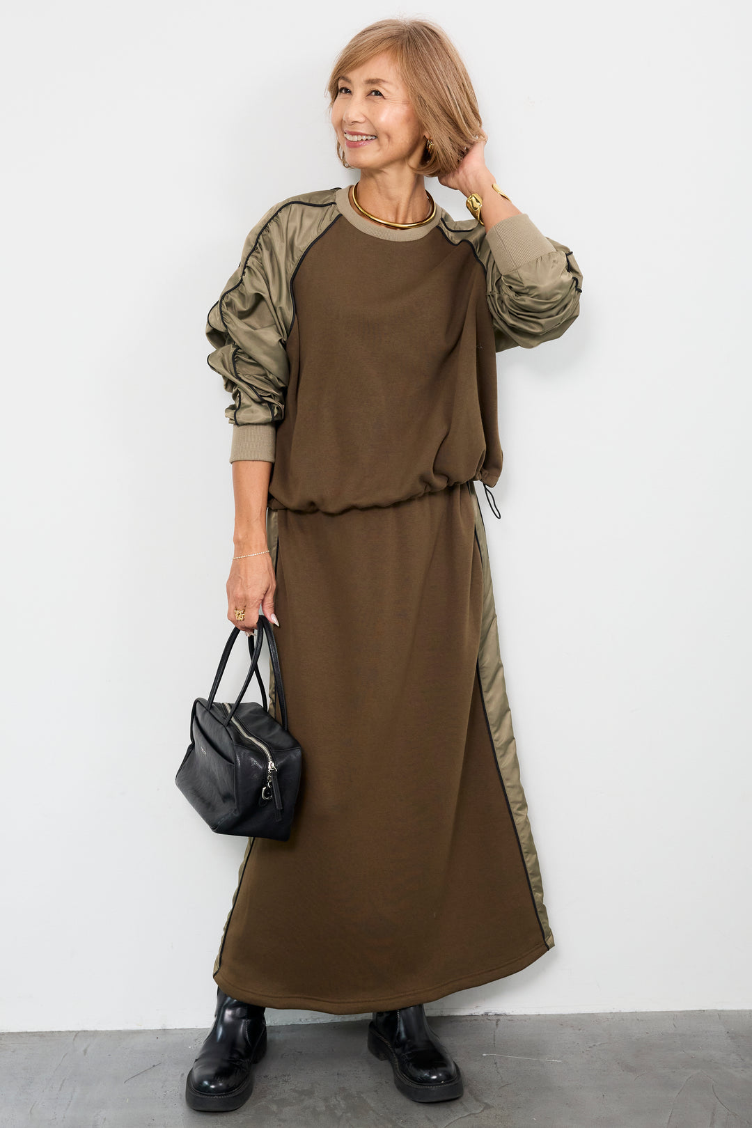 ボンバーヒート×タフタギャザープルオーバー