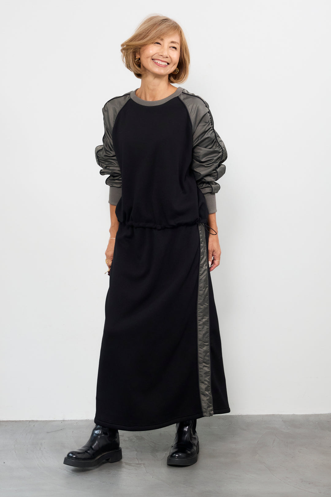 ボンバーヒート×タフタギャザープルオーバー