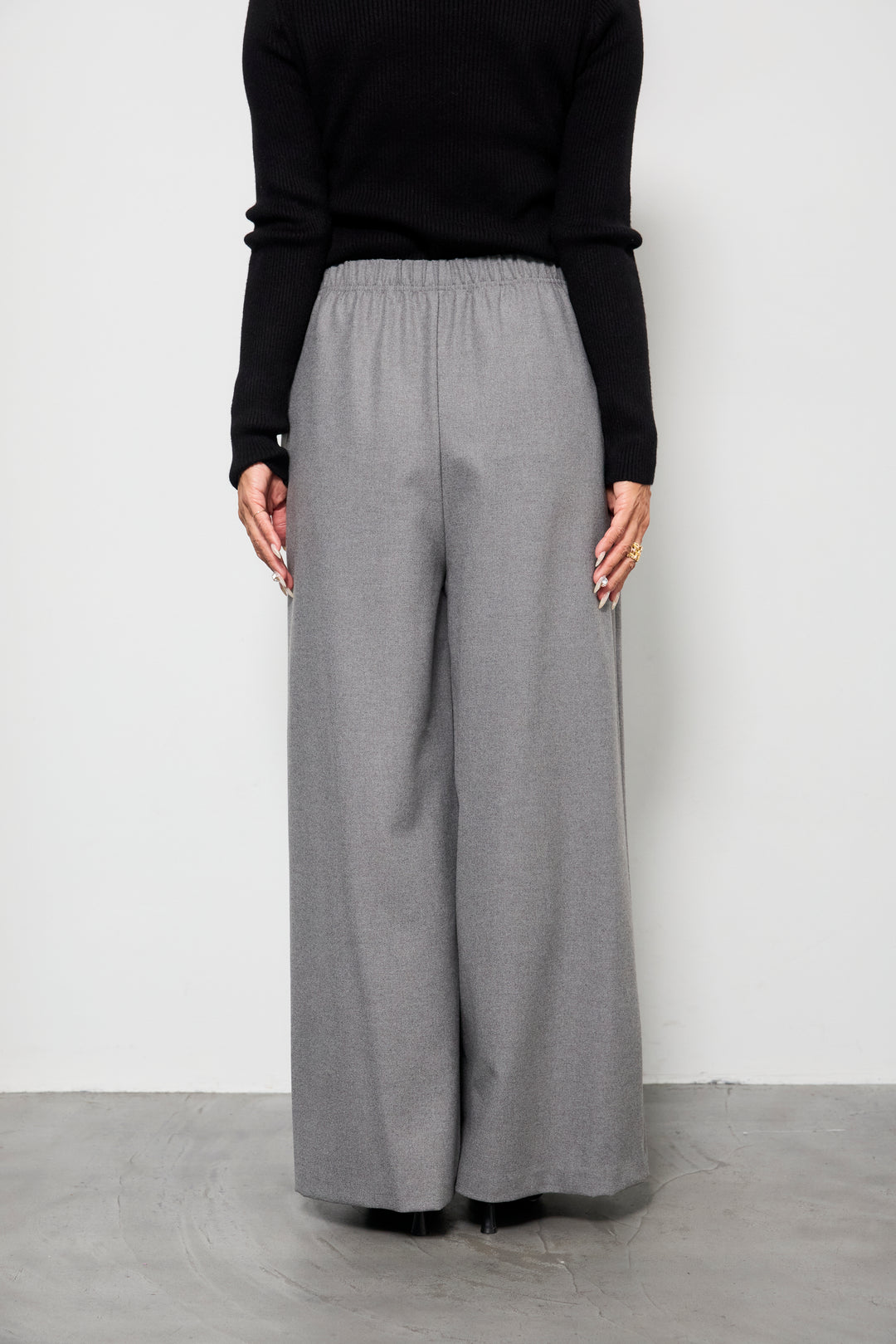 コスミカルウォームワイドパンツ