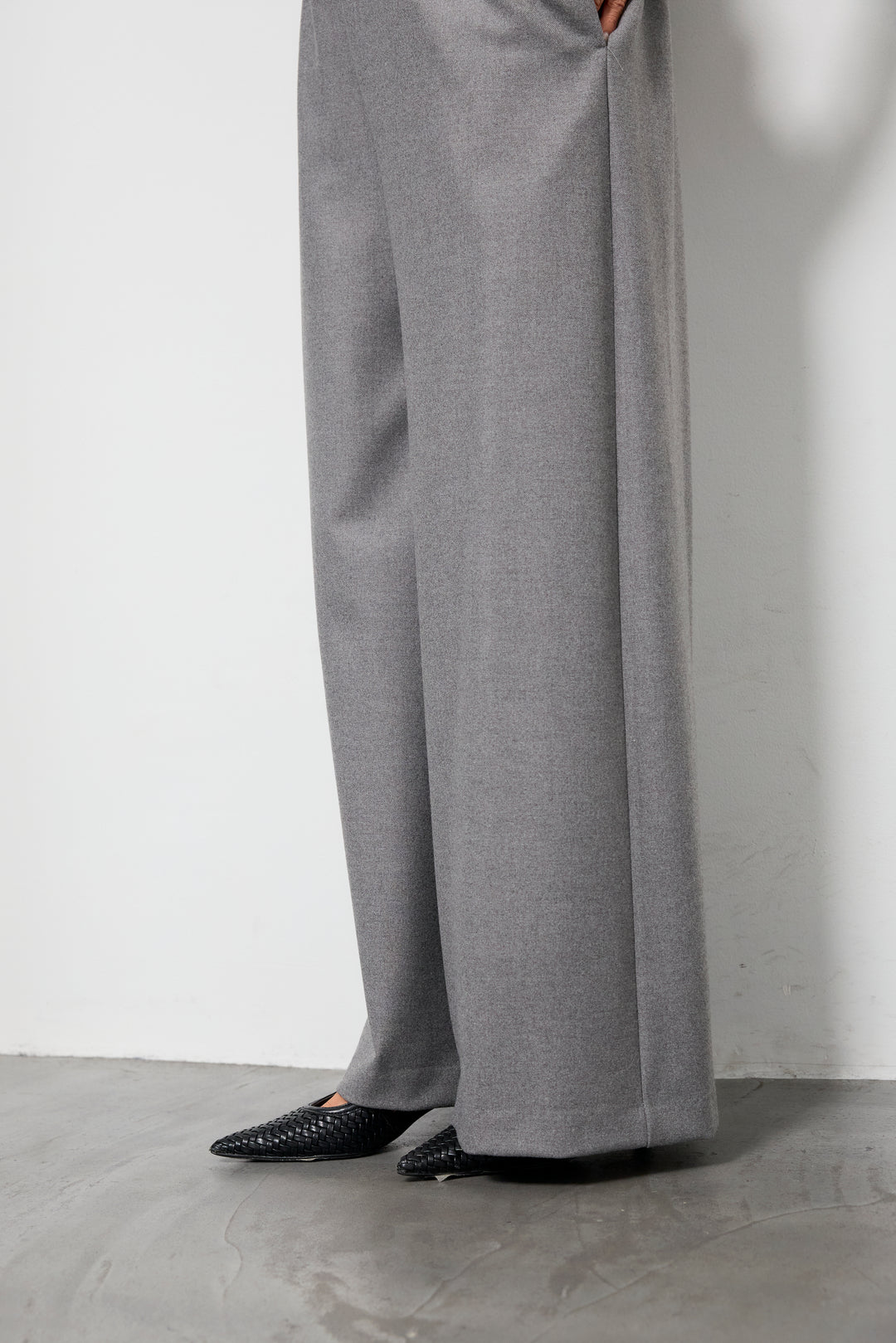 コスミカルウォームワイドパンツ