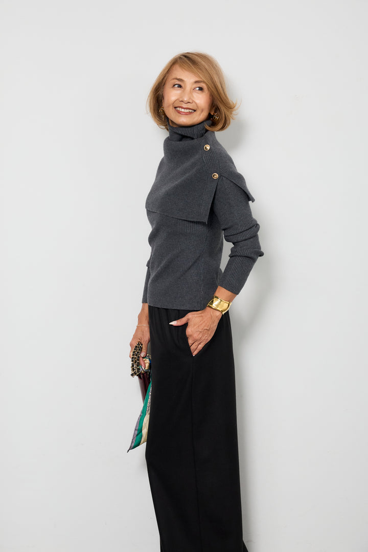 ボタンデザインケープニットアンサンブル