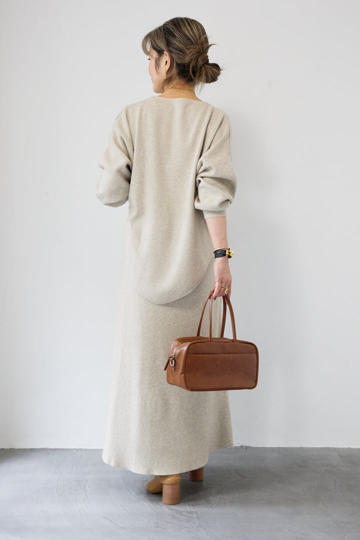 ニットアップ アシンメトリープルオーバー＆ロングスカート