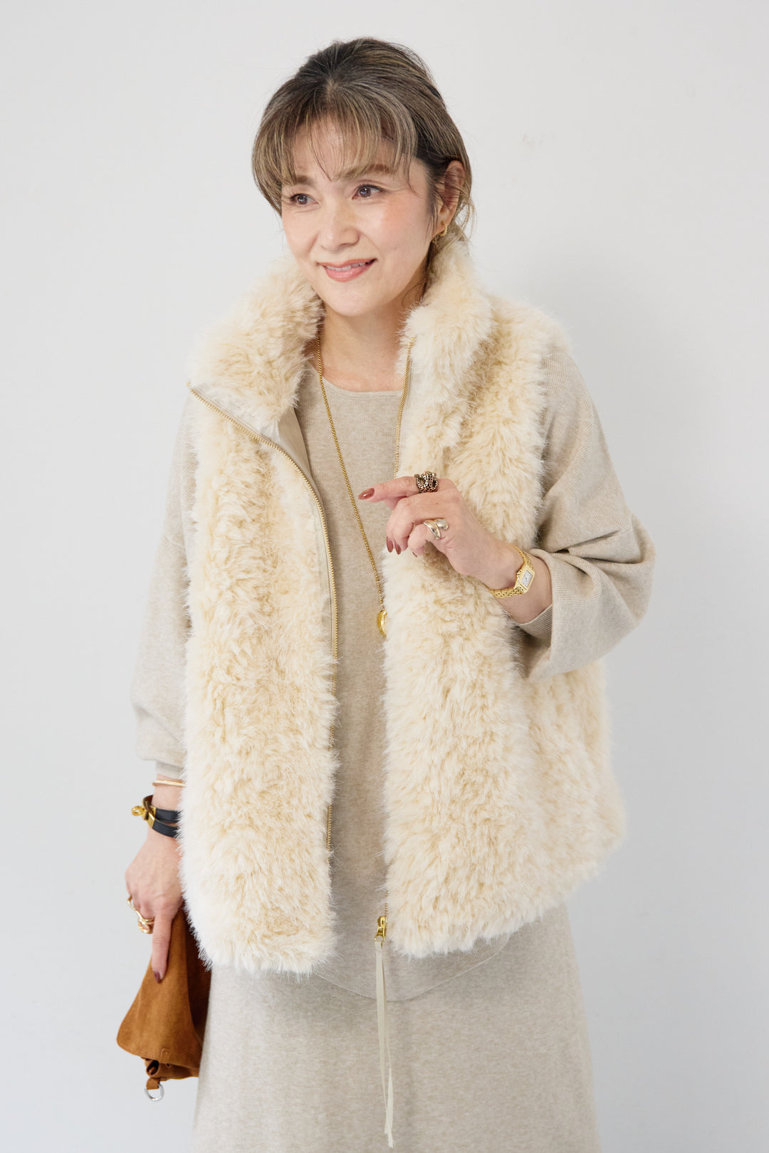 [SET]ロングミックスファーベスト+ニットアップ アシンメトリープルオーバー＆ロングスカート(2set)