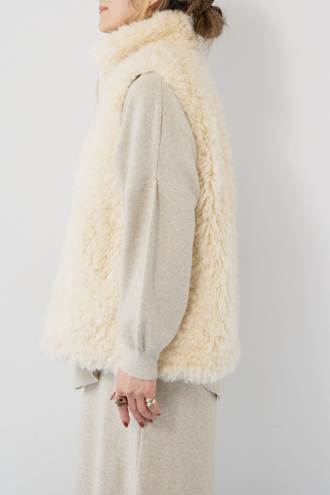 [SET]ロングミックスファーベスト+ニットアップ アシンメトリープルオーバー＆ロングスカート(2set)