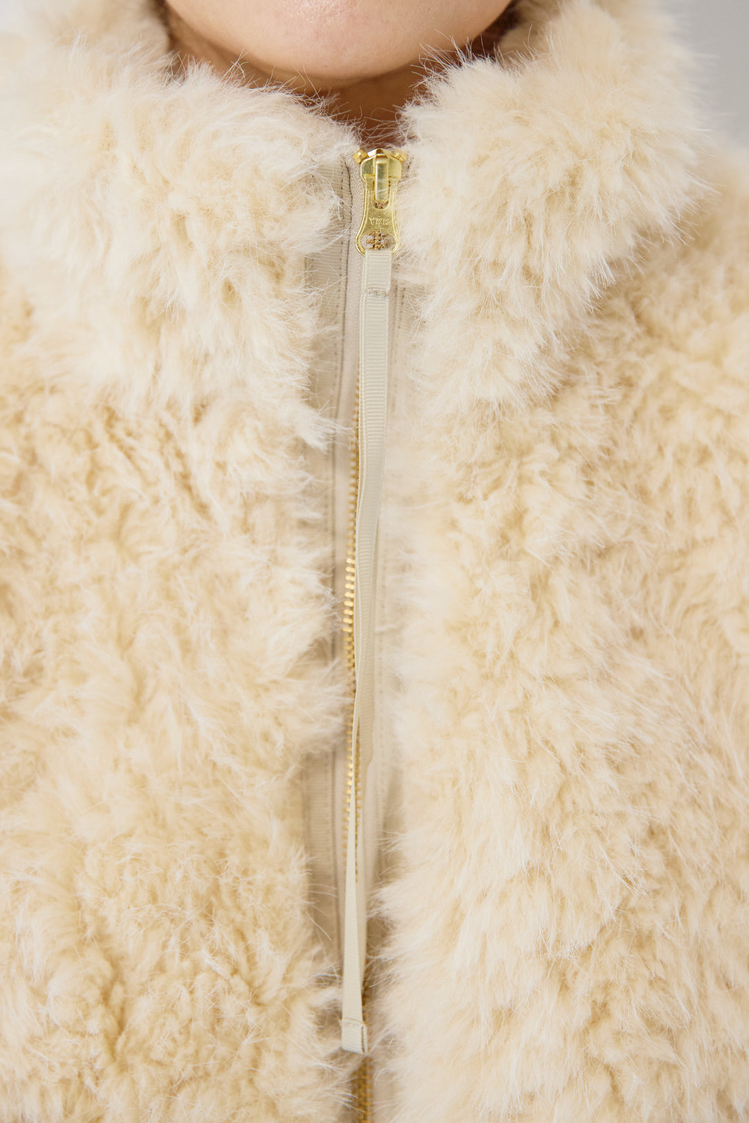 [SET]ロングミックスファーベスト+ニットアップ アシンメトリープルオーバー＆ロングスカート(2set)