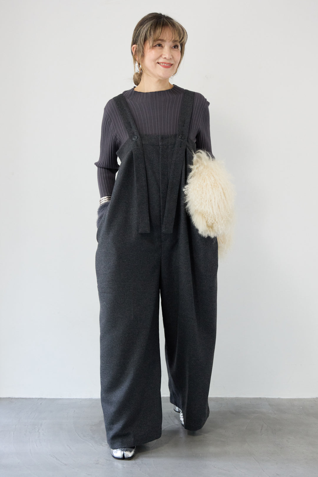 ウール混ワイドサロペットパンツ