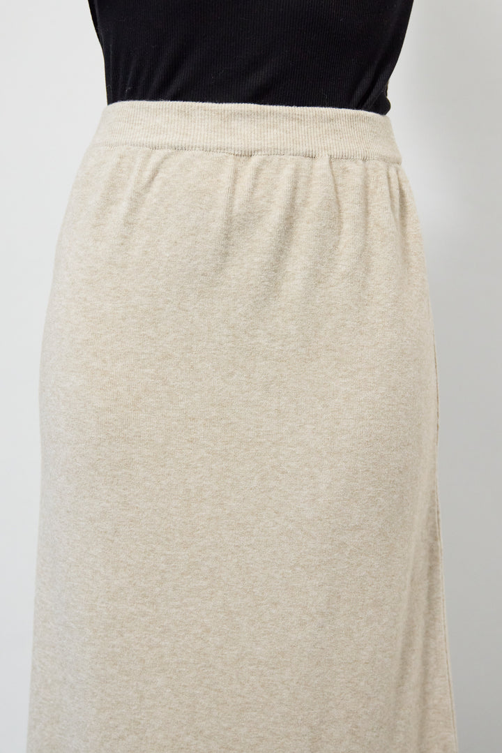 ニットアップ アシンメトリープルオーバー＆ロングスカート