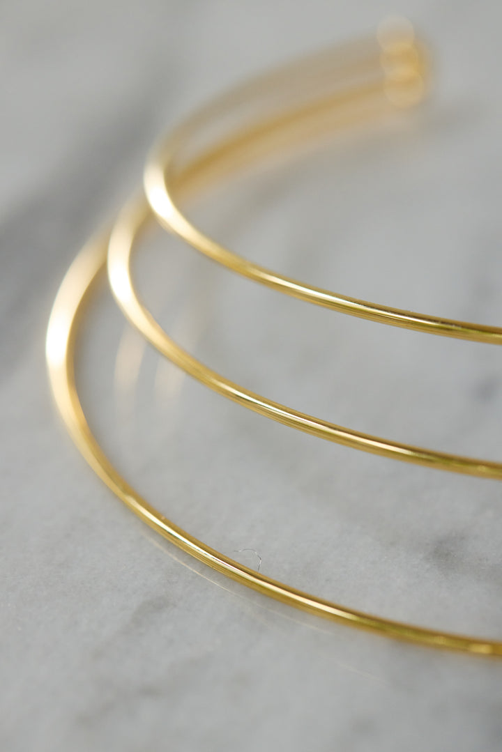 アーチラインメタルチョーカー