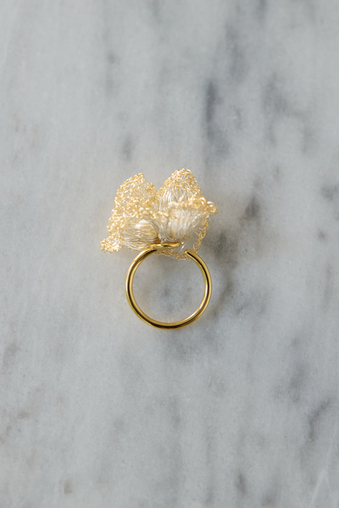 フロートワイヤーフラワーリング