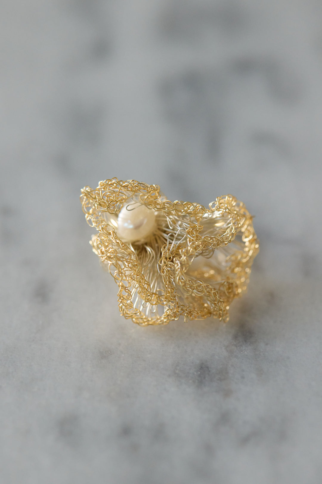 フロートワイヤーフラワーリング