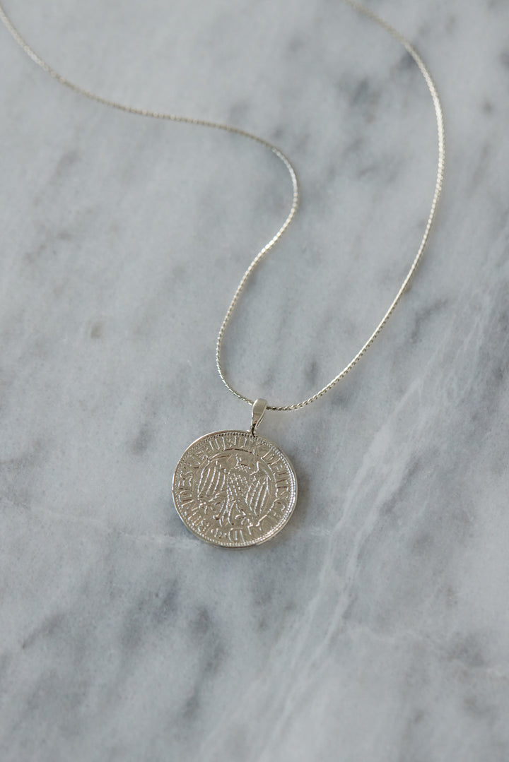 コインネックレス