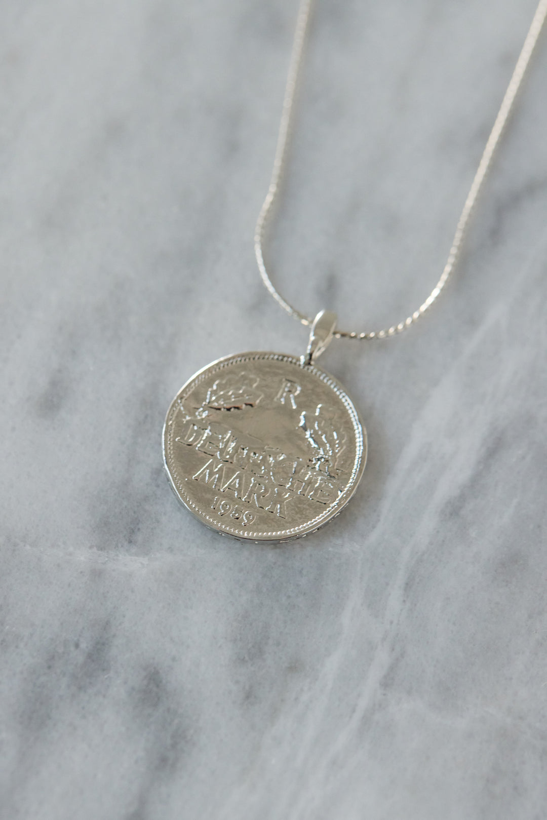 コインネックレス