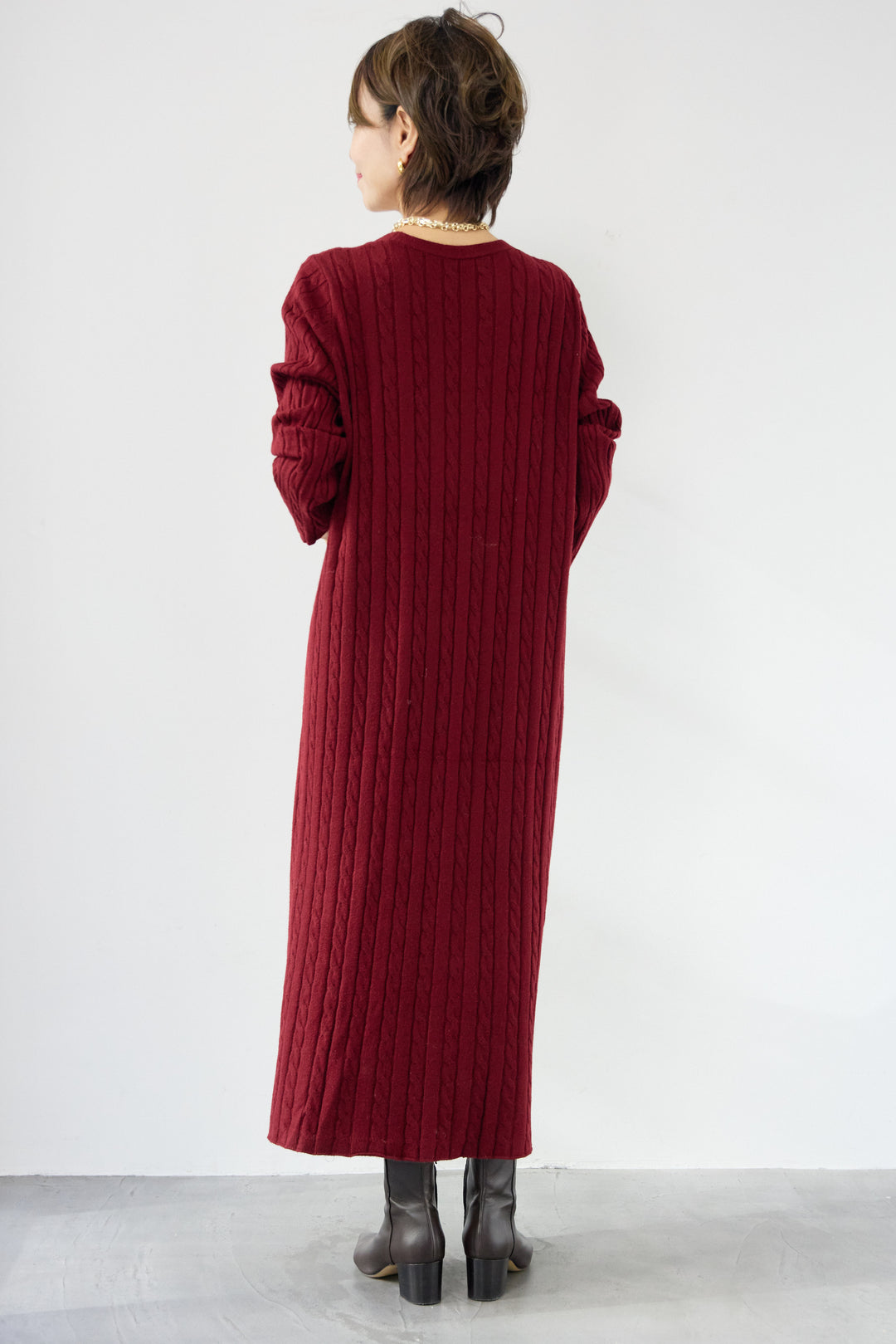 ケーブルニットワンピース