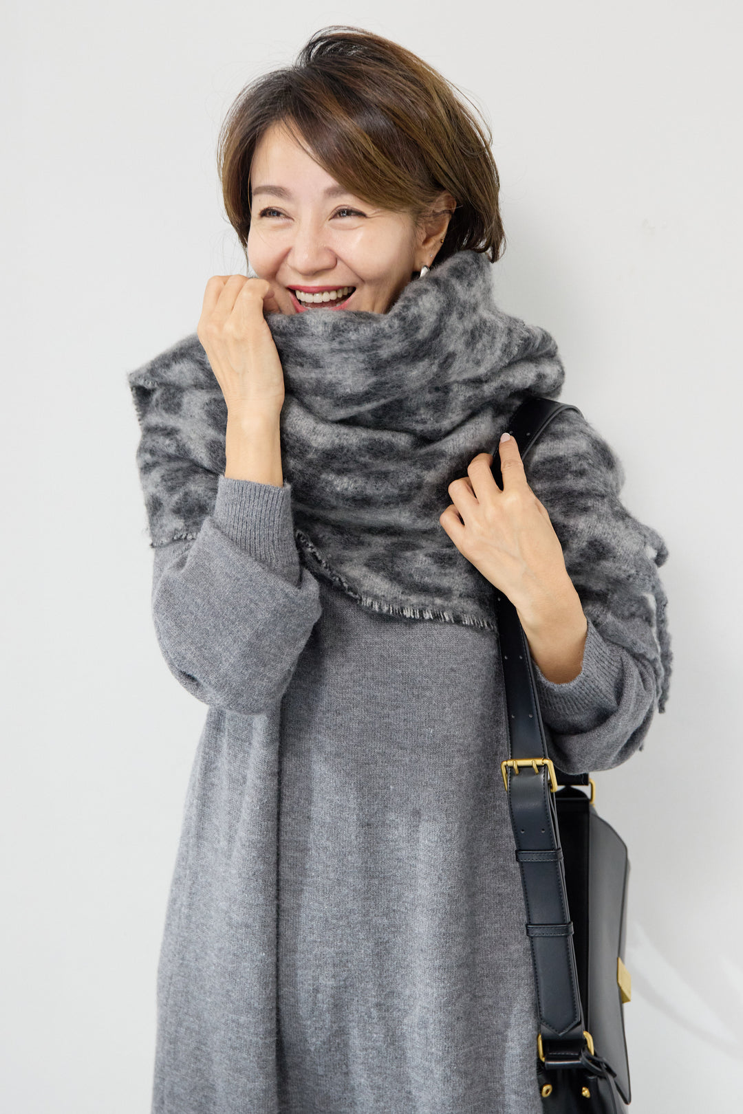 [SET]ルーズフィットタートルニットワンピース+レオパードストール(2set)