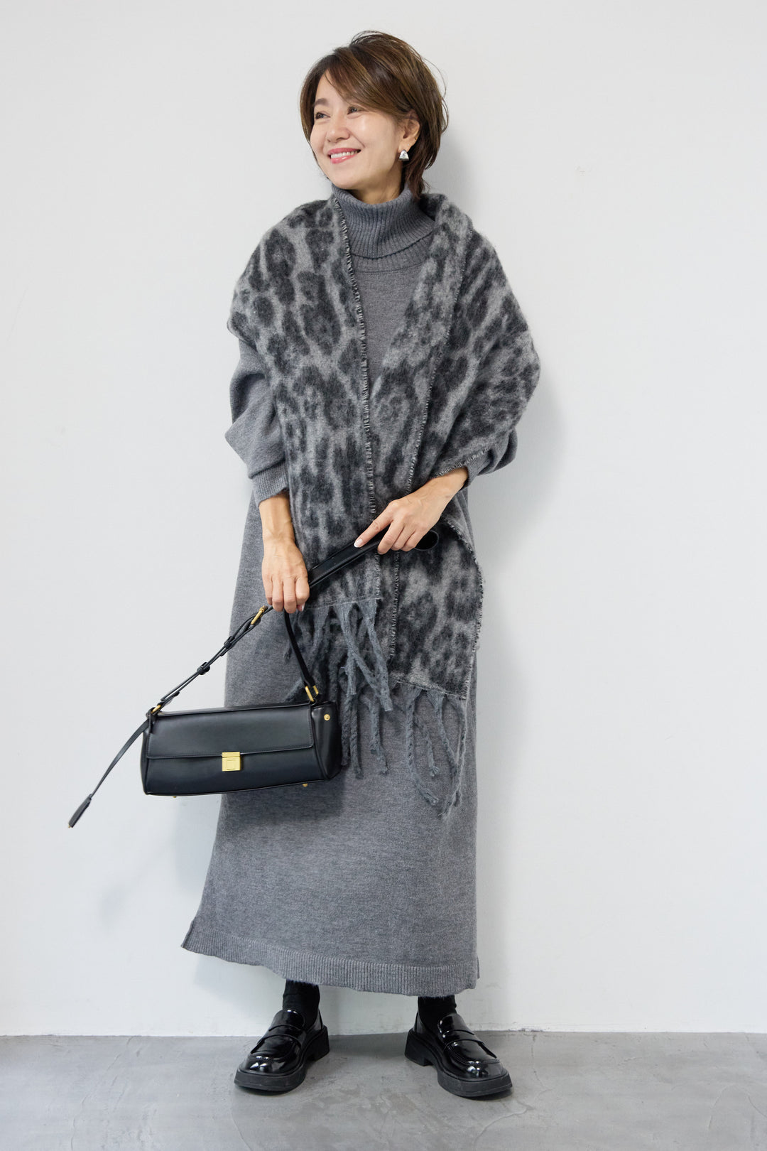 [SET]ルーズフィットタートルニットワンピース+レオパードストール(2set)