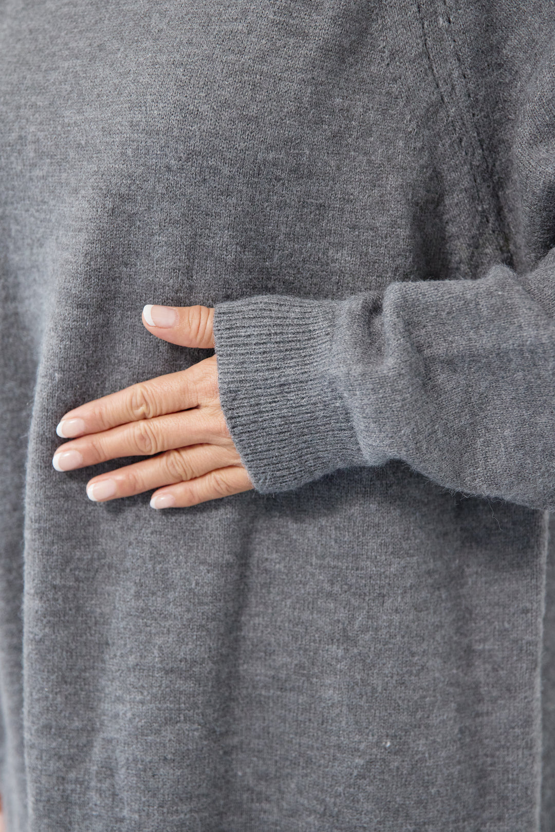 ルーズフィットタートルニットワンピース