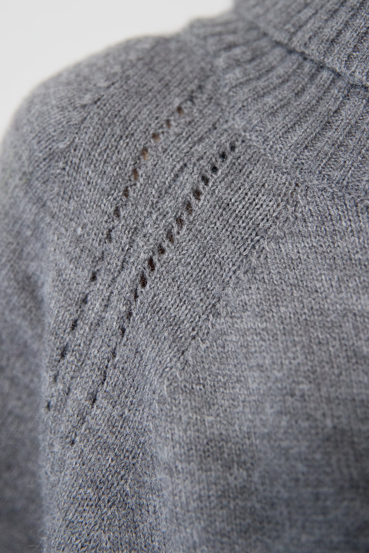 ルーズフィットタートルニットワンピース