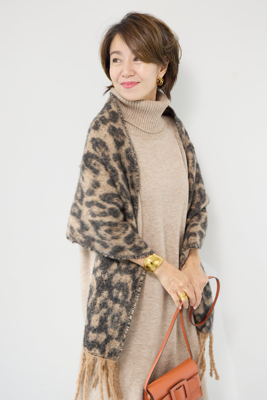 [SET]ルーズフィットタートルニットワンピース+レオパードストール(2set)
