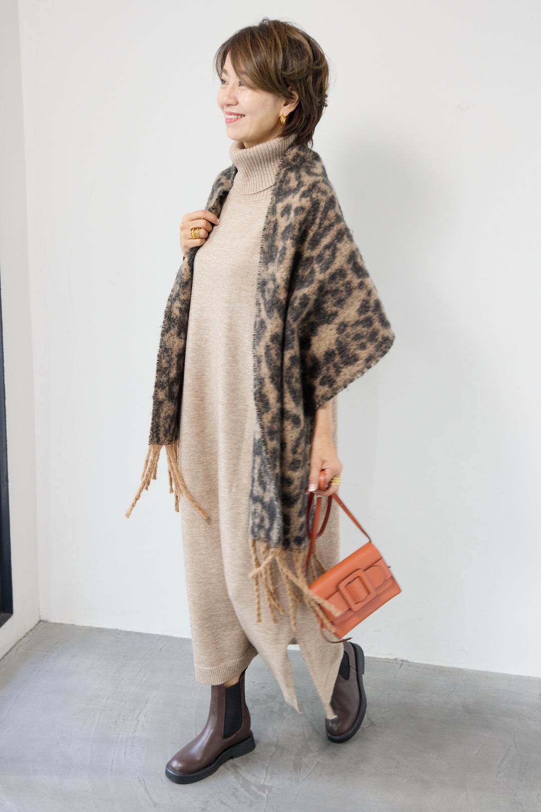 [SET]ルーズフィットタートルニットワンピース+レオパードストール(2set)
