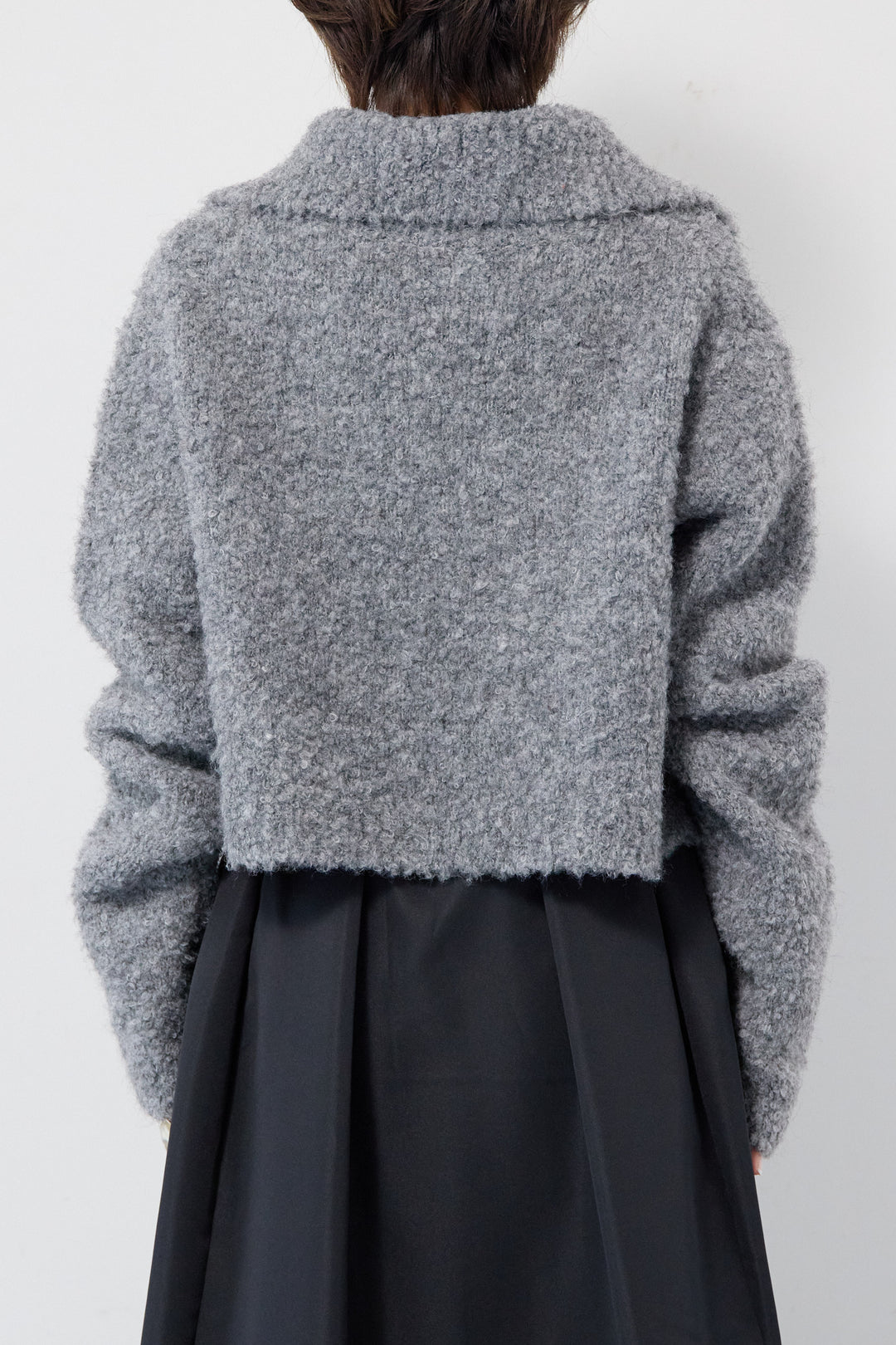 ブークレショートカーディガン