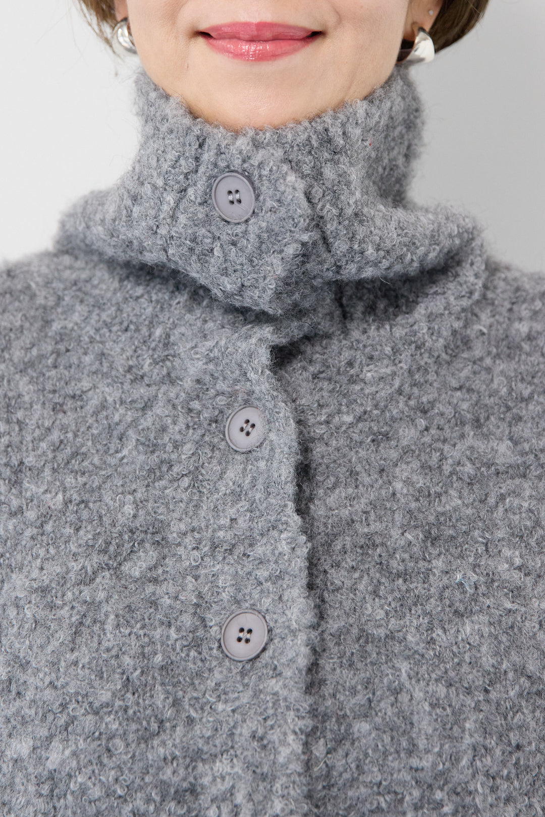 ブークレショートカーディガン