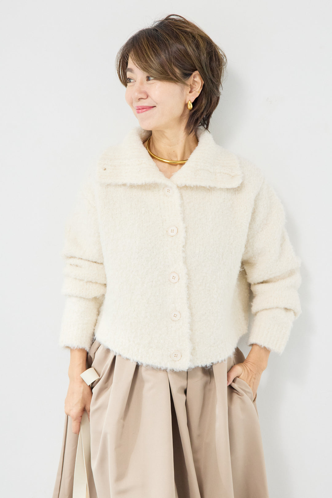 ブークレショートカーディガン