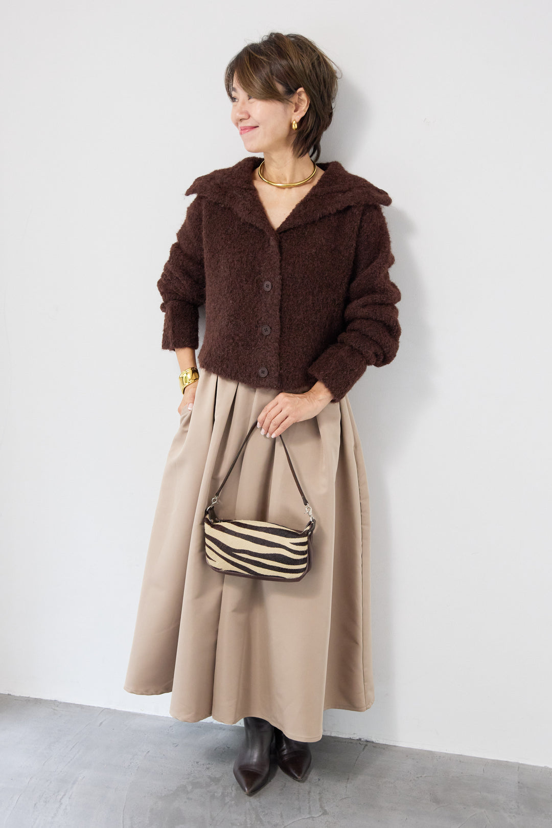 ブークレショートカーディガン