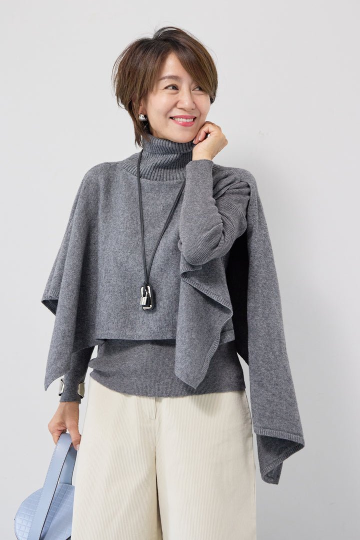 レイヤードタートルニット＋ケープトップ