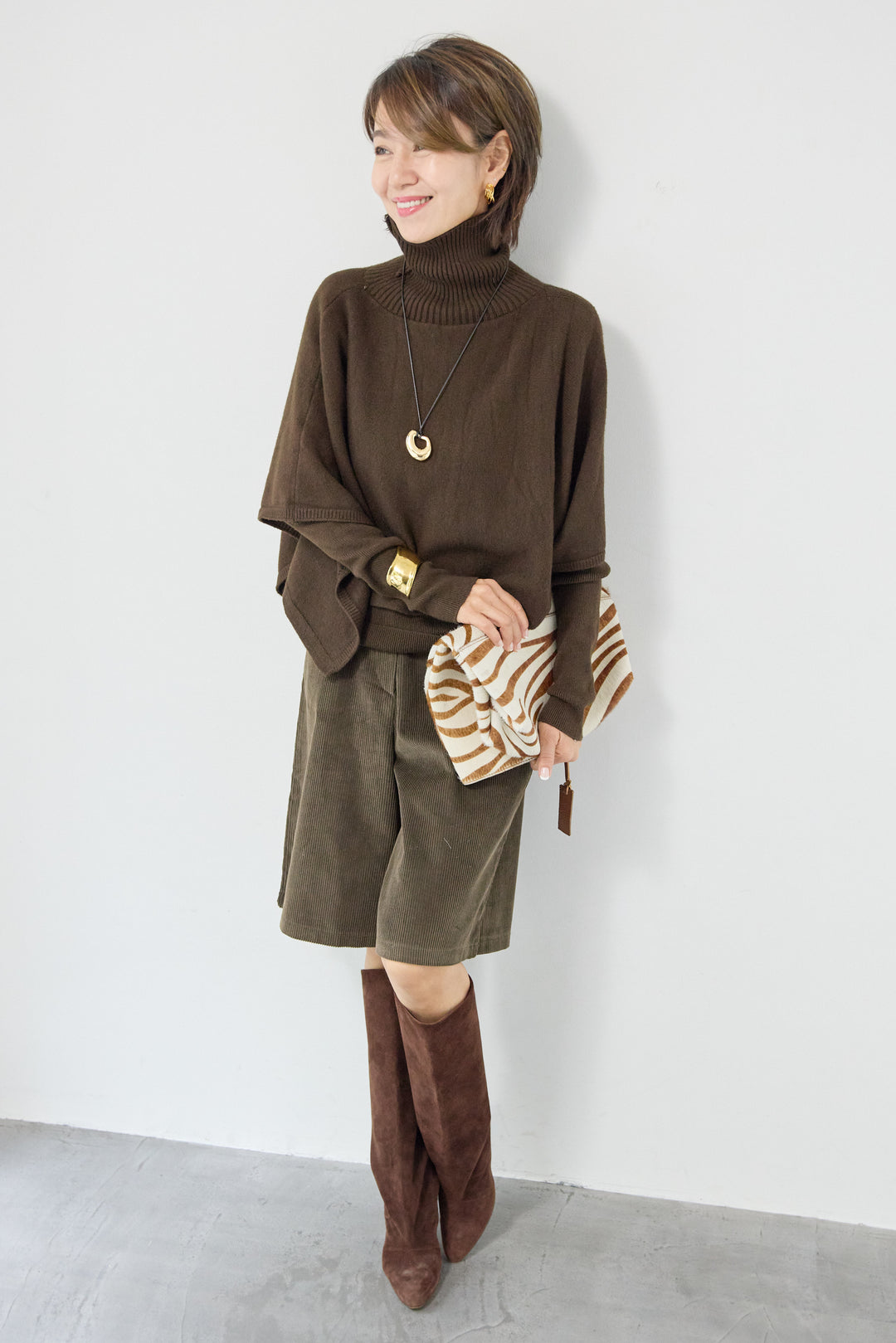 レイヤードタートルニット＋ケープトップ