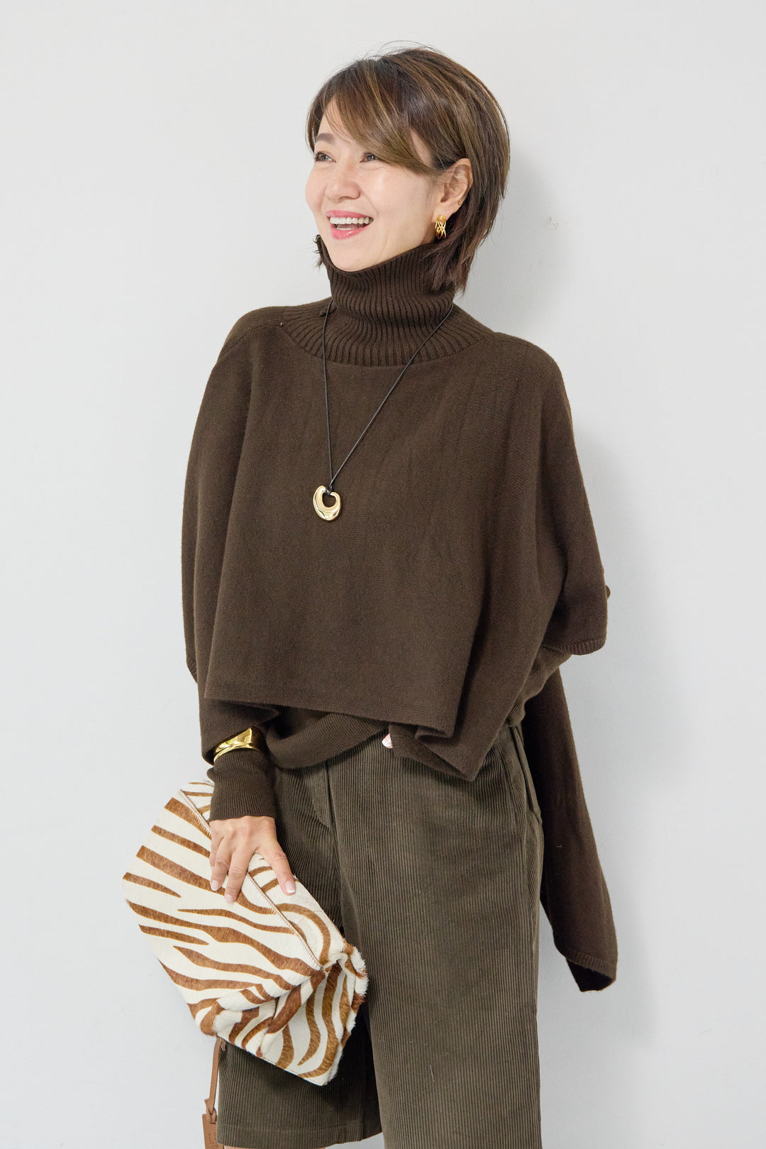 [SET]レイヤードタートルニット＋ケープトップ+コーデュロイハーフパンツ(2set)